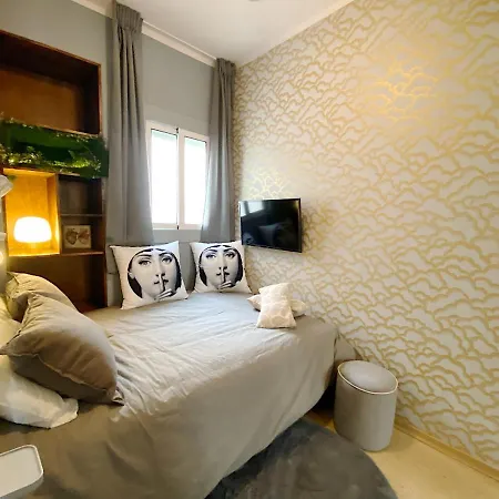 Abbott - 1 Min From The - 100m2 - Sleeps 8 Apartamento *