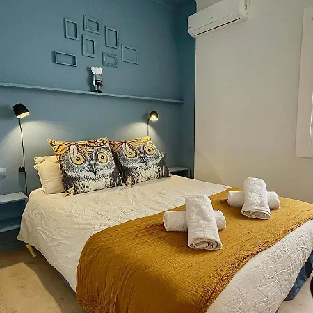 Abbott - 1 Min From The - 100m2 - Sleeps 8 公寓 锡切斯