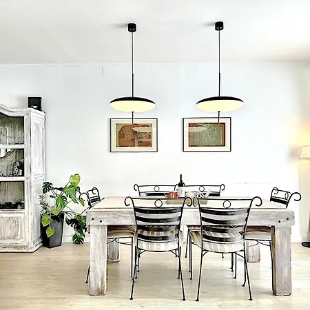 Apartment Abbott - 1 Min From The - 100m2 - Sleeps 8 *
